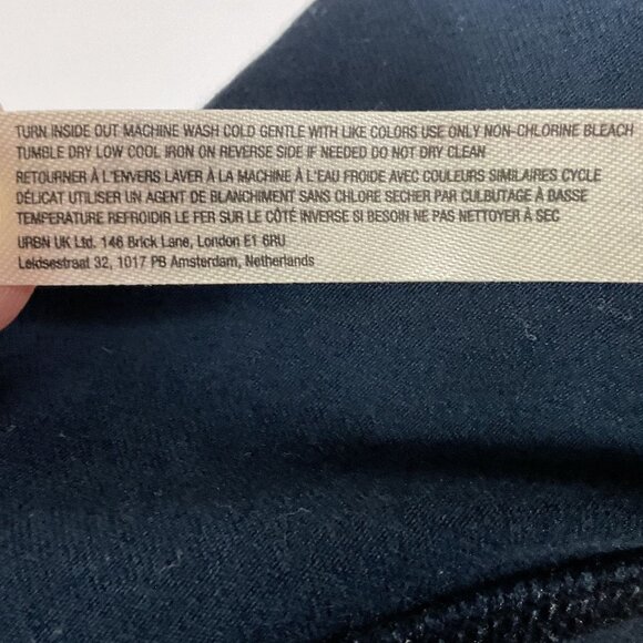 NWOT Free People Movement High Rise Slim Biker Fit Shorts, size medium, Navy blu - Picture 8 of 14